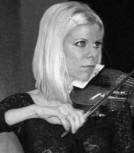 Zoe Pouri Anna Panagopoulos - Violine - - Klavier -